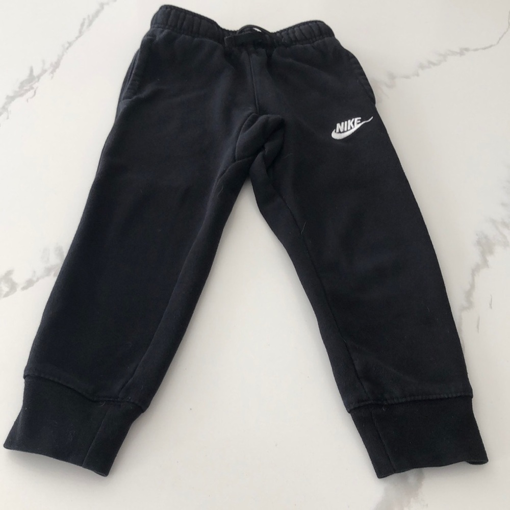 Nike Kids Training Pants 4/5 years Joggers